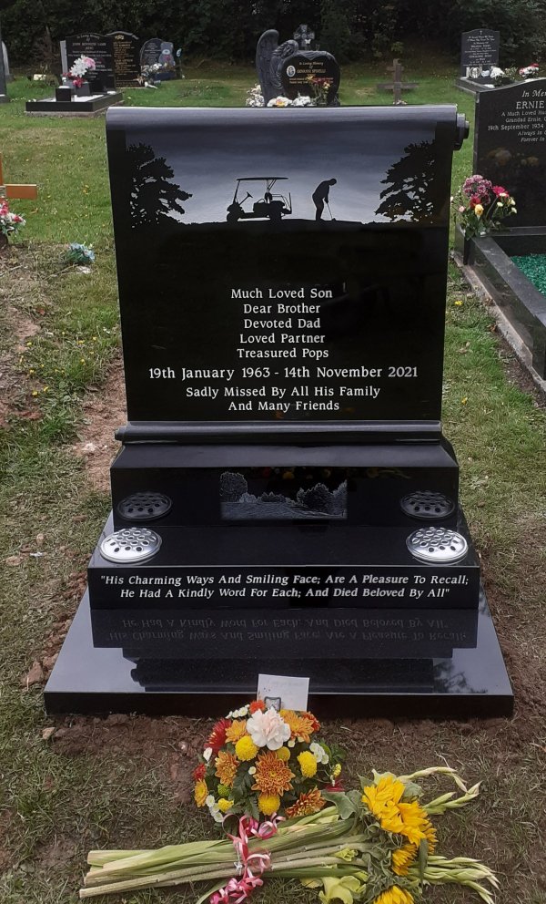 The Scroll memorial headstone with golf etching in polished black