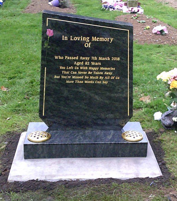 The Ripon memorial headstone with hand painted rose